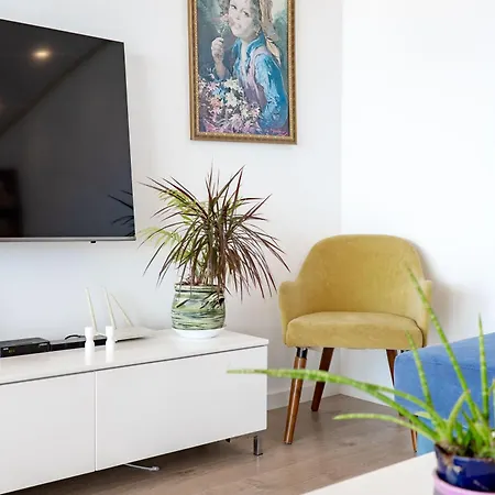 Eduart Flats Appartamento